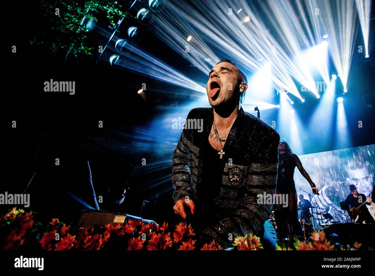 Skanderborg, Dänemark. 07. August 2019. Robbie Williams, der englische Sänger, Songwriter und Musiker, führt ein Live Konzert während der dänischen Musik Festival 2019 SmukFest in Skanderborg. (Foto: Gonzales Foto - Lasse Lagoni). Stockfoto