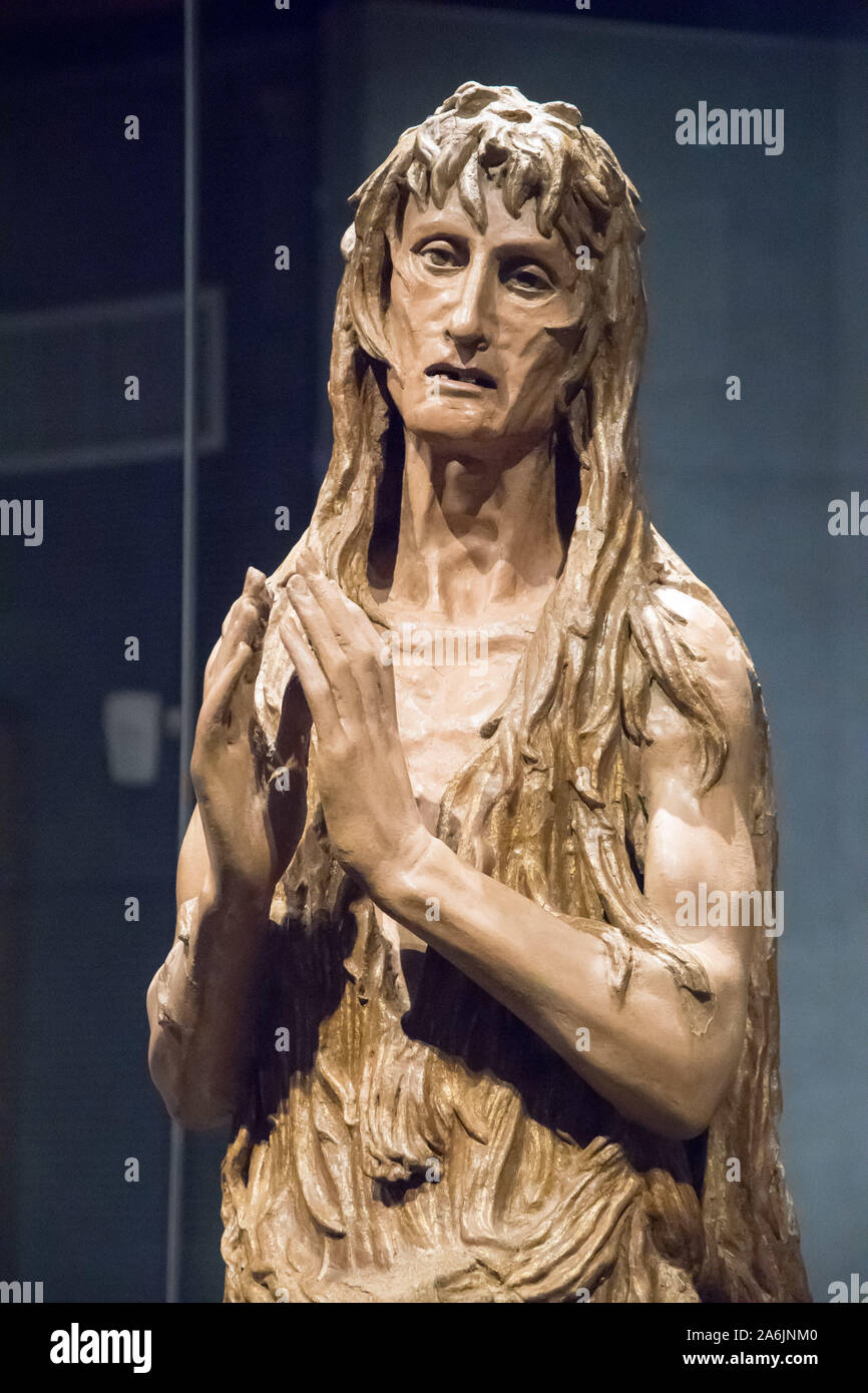 Italienische Renaissance Holz- reuige Magdalena Skulptur aus dem XV Jahrhundert von Donatello in Museo dell'Opera del Duomo (Museum der Werke des Cathedr Stockfoto