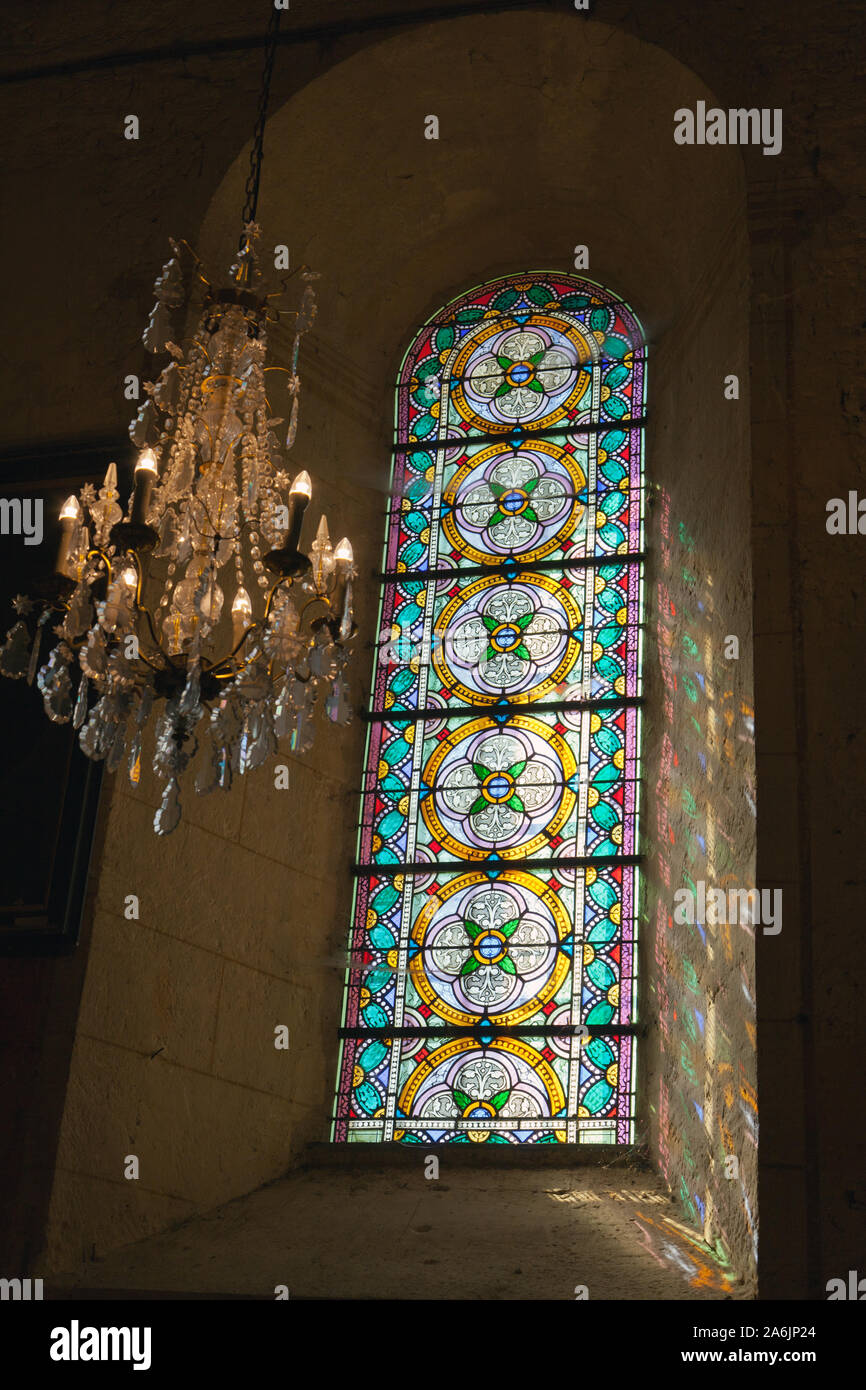 L'église Saint Luc in Ville Ménerbes, Frankreich. Stockfoto