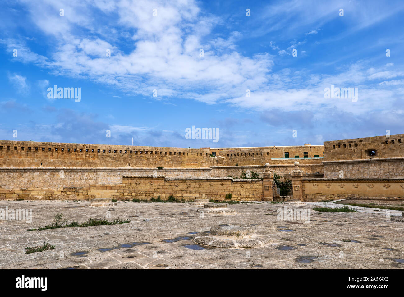 Fort St. Elmo in Valletta, Malta, Wahrzeichen der Stadt aus dem 16. Jahrhundert, die Anreicherung des Ordens des Heiligen Johannes. Stockfoto