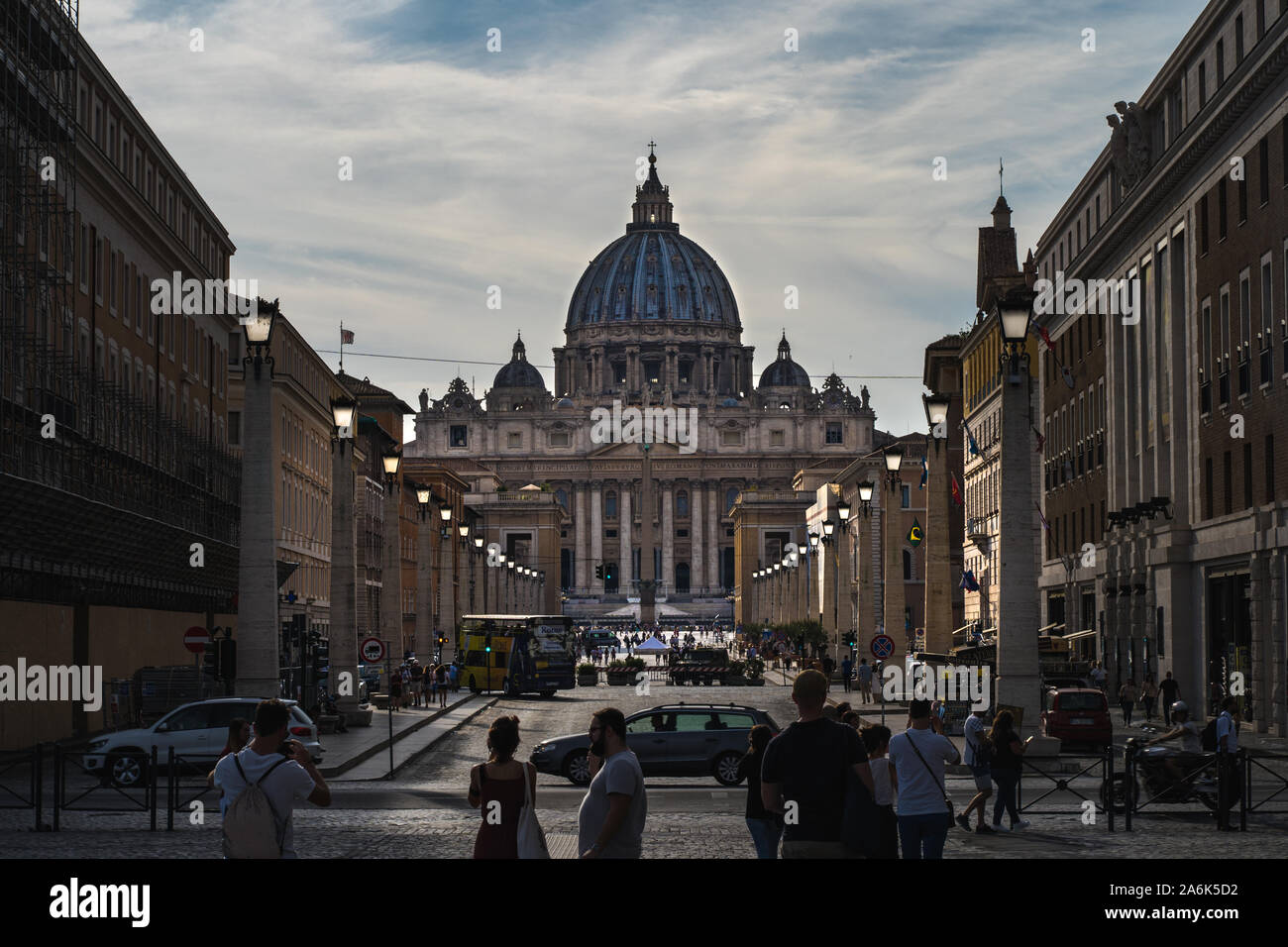 Der Blick auf die Vatikanstadt. Bild Via della Conciliazione, Vatikanstadt. Stockfoto