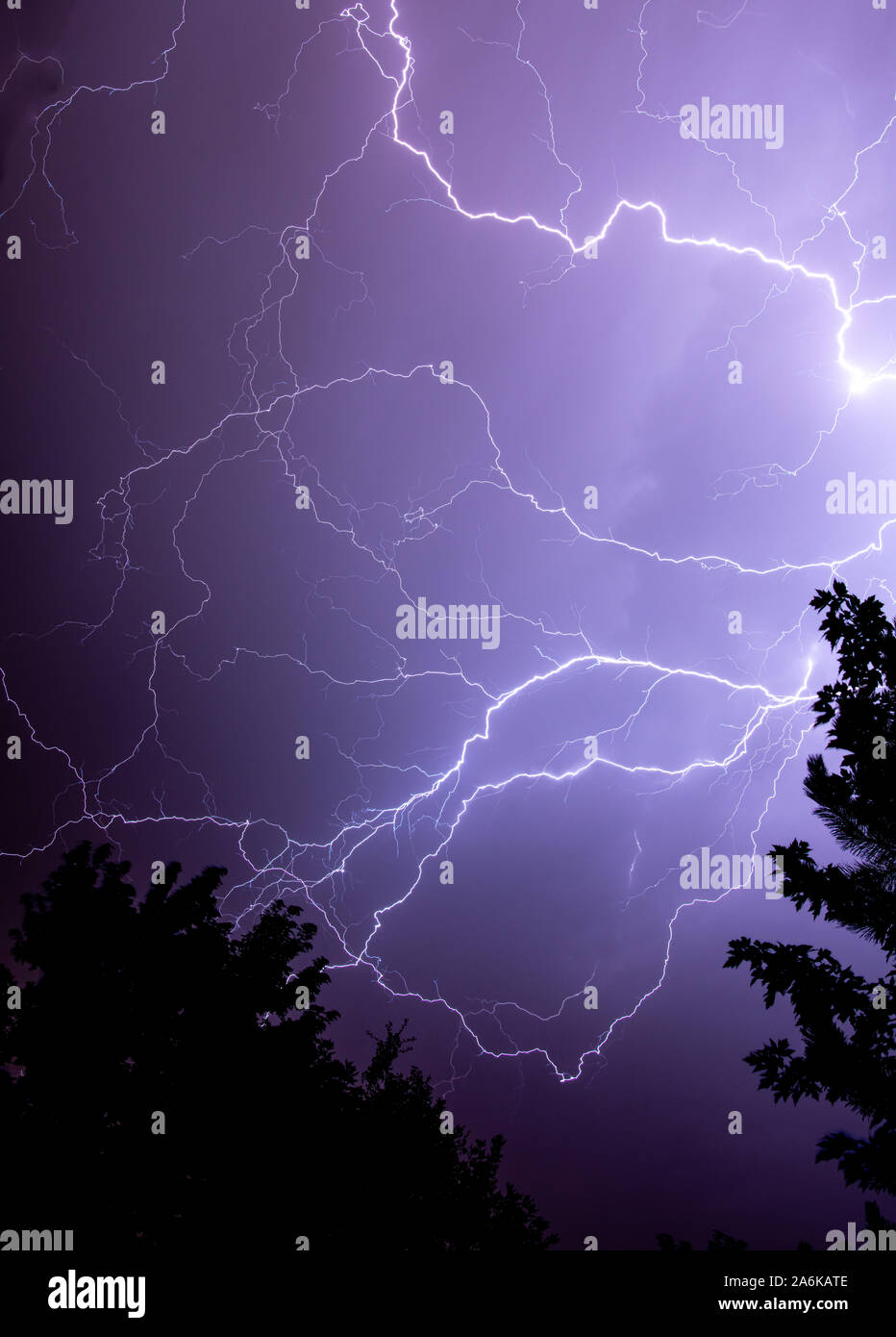 Blitze landschaft -Fotos und -Bildmaterial in hoher Auflösung – Alamy
