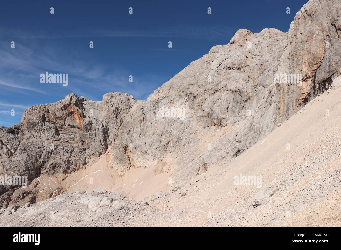 Triglav von Planika Hütte Stockfoto