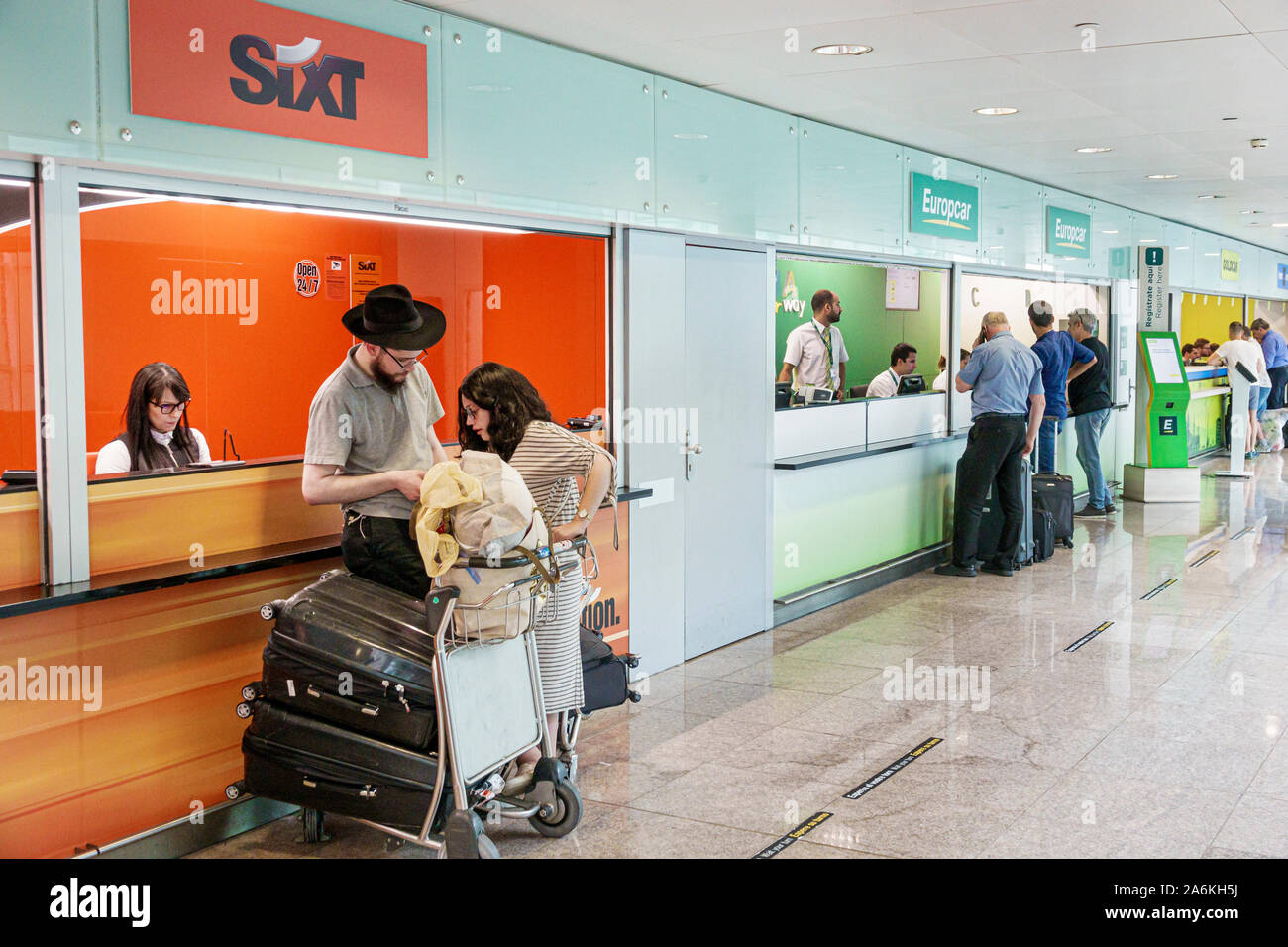Elegantes Mietwagen Barcelona Flughafen Bild