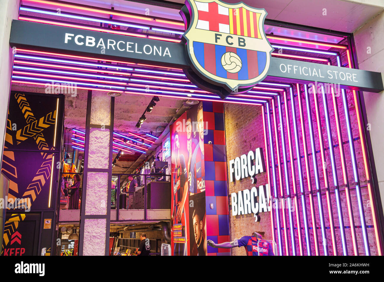 Barcelona Spanien, Catalonia Passeig de Gracia, FCBarcelona FCB Barca Official Store, Fußballmannschaft der Profifußballmannschaft, Merchandising, Sport Stockfoto