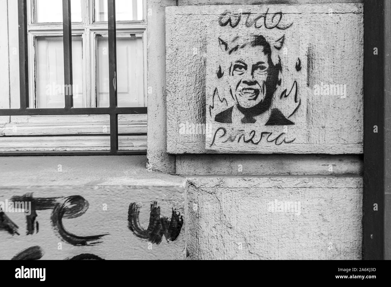 Der antiago de Chile Chile 26/10/2019 der Protest unterzeichnet. Wände mit Graffiti Tag gemalt nach 25 Chile größte Protest in Santiago, Chile Stockfoto