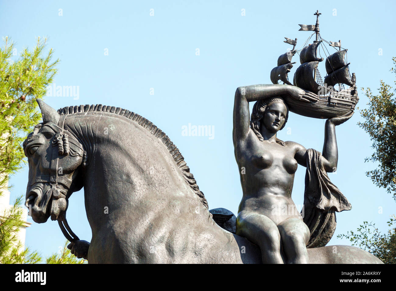 Barcelona Spanien,Catalonia Plaza Placa de Catalunya,Stadtzentrum,öffentlicher Platz,Ladenskulptur von Frederic Mares,ES190823159 Stockfoto