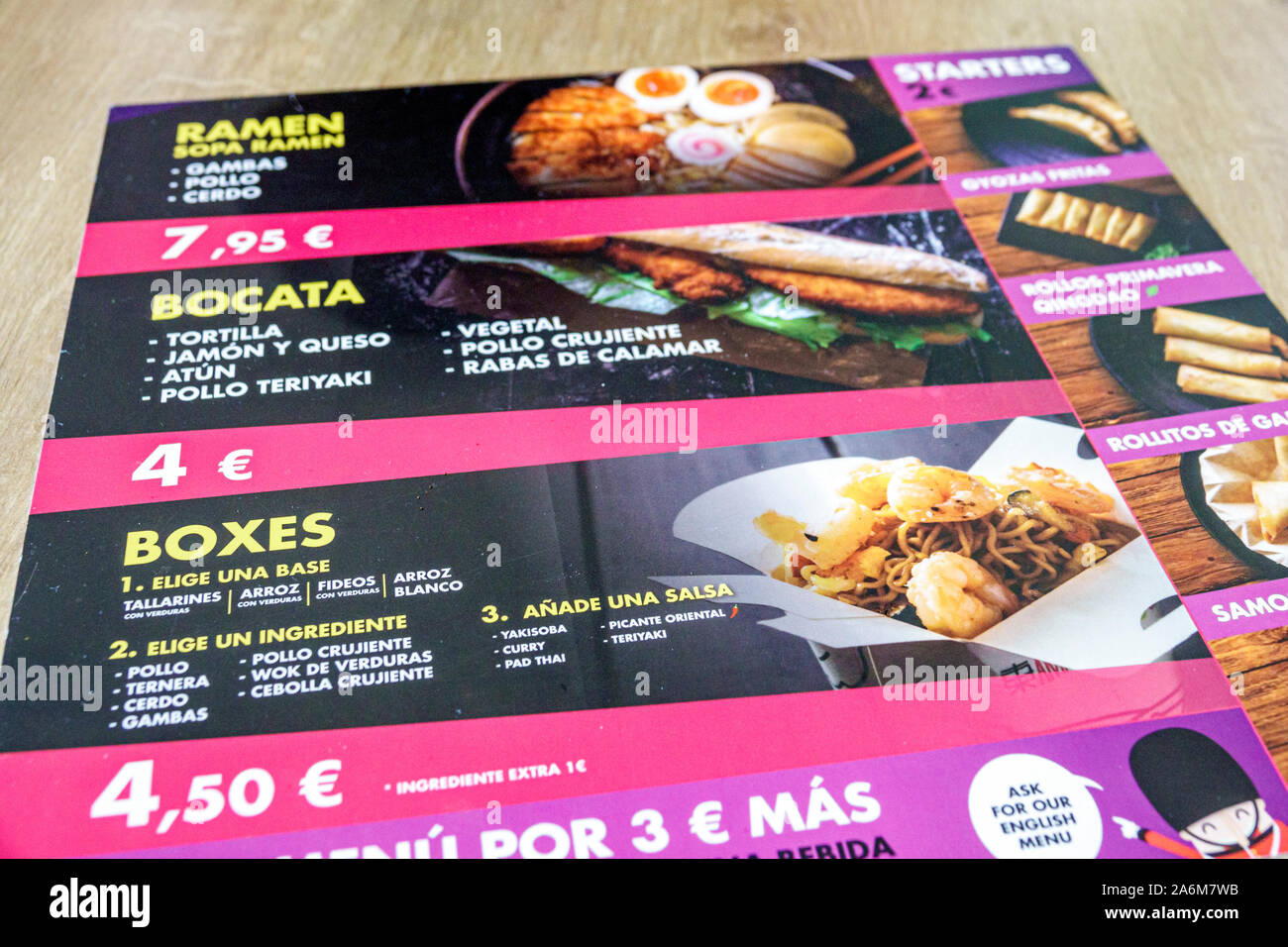 Valencia Spanien, Estacio del Nord, Bahnhof Renfe, Inneneinrichtung, Toko, Restaurant Restaurants Essen Essen Essen Essen Essen gehen Cafe Cafés Bistro, asiatisch Stockfoto