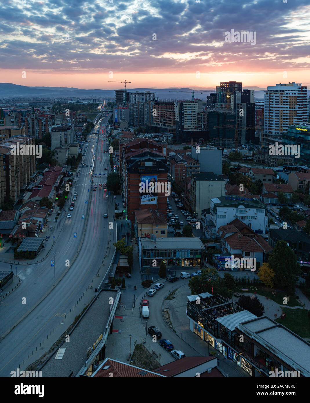 Sonnenuntergang in Pristina Stockfoto