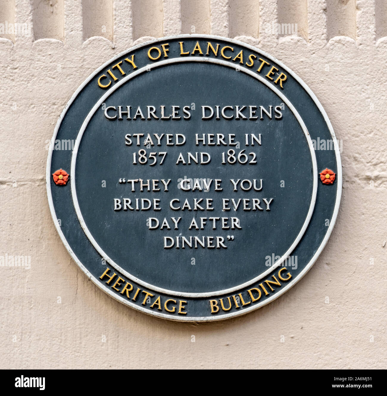 Charles Dickens Plakette in Lancaster, Lancashire, England, Großbritannien. Stockfoto