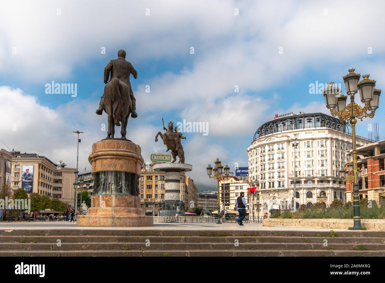 Hauptplatz von Skopje, der Hauptstadt der Republik von Mazedonien. Stockfoto