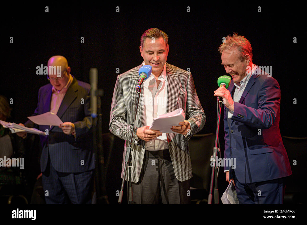 Little Britain stars Matt Lucas und David Walliams für wenig Brexit Aufnahme für Radio 4 bei 18 ausgestrahlt werden zu vereinen: 30 am 31. Oktober 2019. Stockfoto