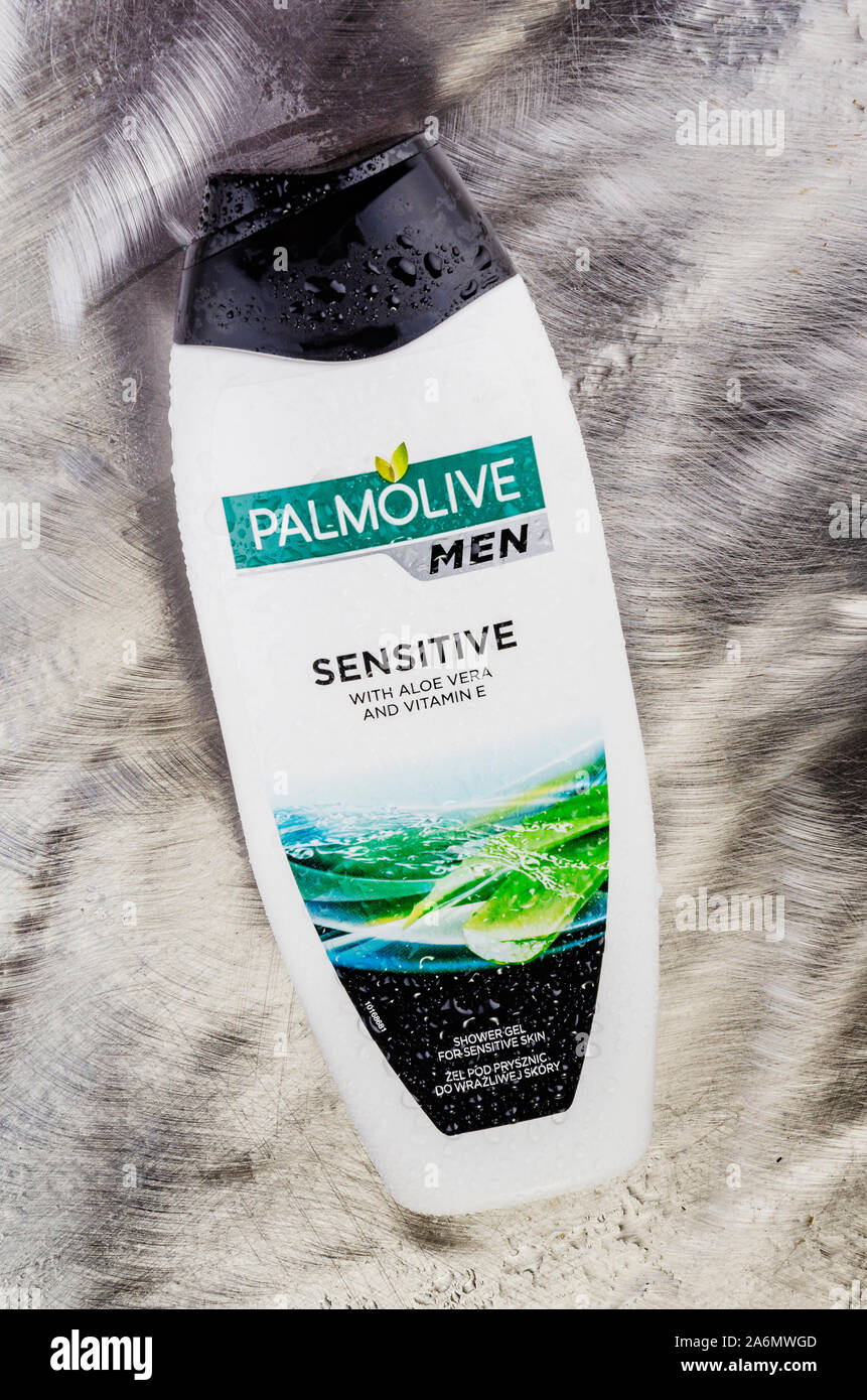 Palmolive Duschgel auf Farbübergang Hintergrund durch amerikanische Colgate-Palmolive Company produziert isoliert im Jahre 1806 gegründet. Stockfoto Palmolive Duschgel auf Farbübergang Hintergrund durch amerikanische Colgate-Palmolive Company produziert isoliert im Jahre 1806 gegründet. Stockfoto