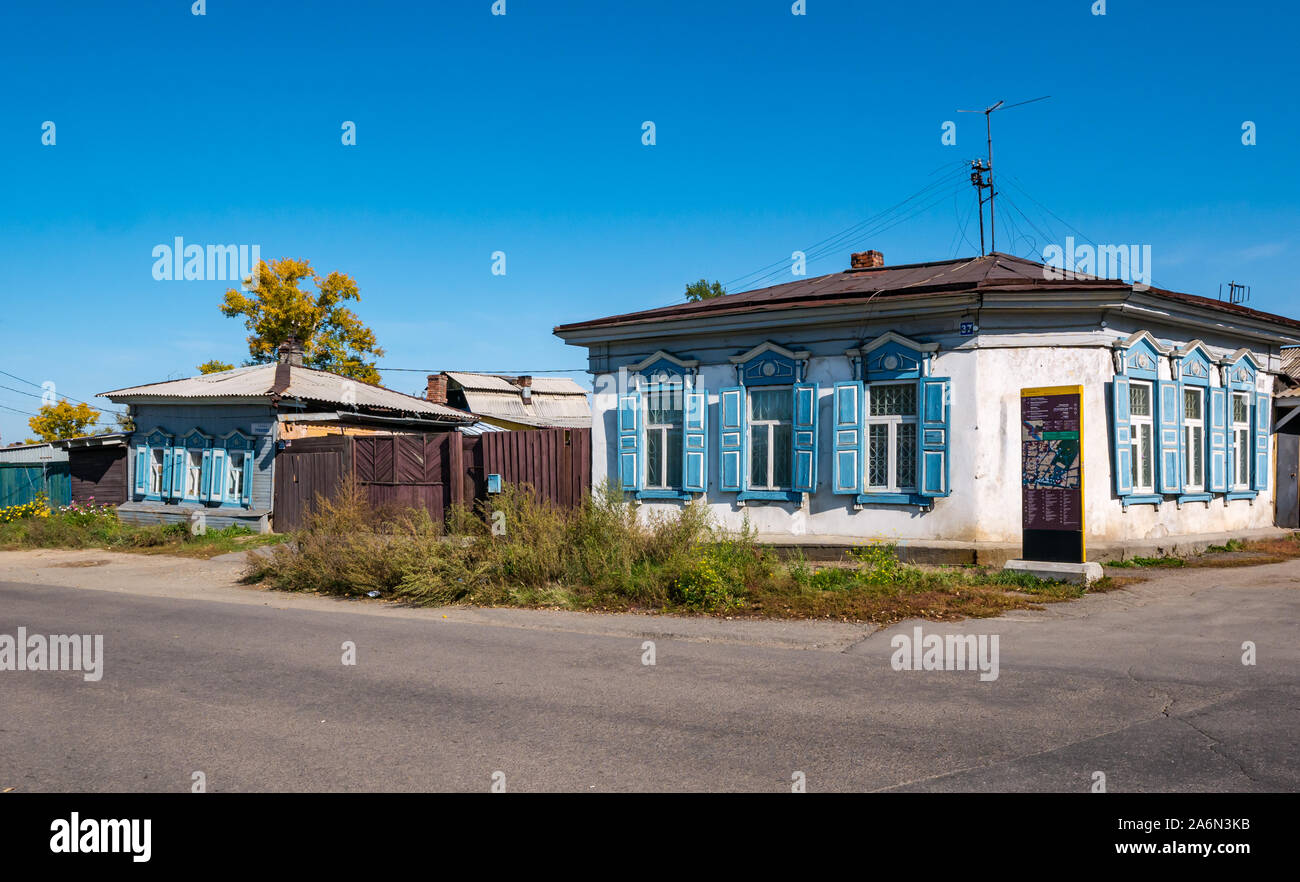 Traditionelle historische kleines Haus mit Fensterläden, Irkutsk, Sibirien, Russland Stockfoto