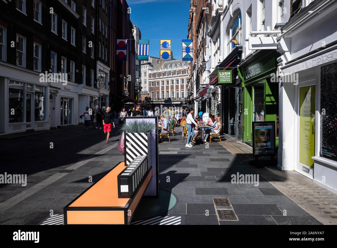 South Molton Street, Mayfair, Fußgängerzone im Herzen der Stadt von Westminster, London, England, Großbritannien Stockfoto