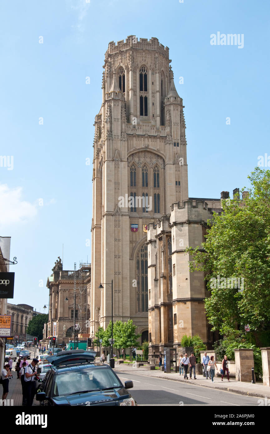 Die Queens Road und der Wills Memorial Building. Universität von Bristol. England Stockfoto
