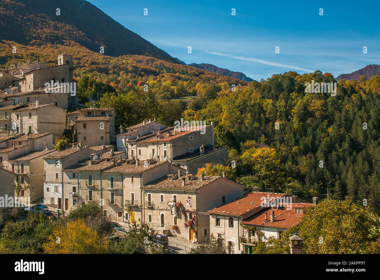 Civitella Ari ist die kleinste Stadt in den Nationalpark der Abruzzen, Latium und Molise berühmt für die Reserve von Wolf Stockfoto