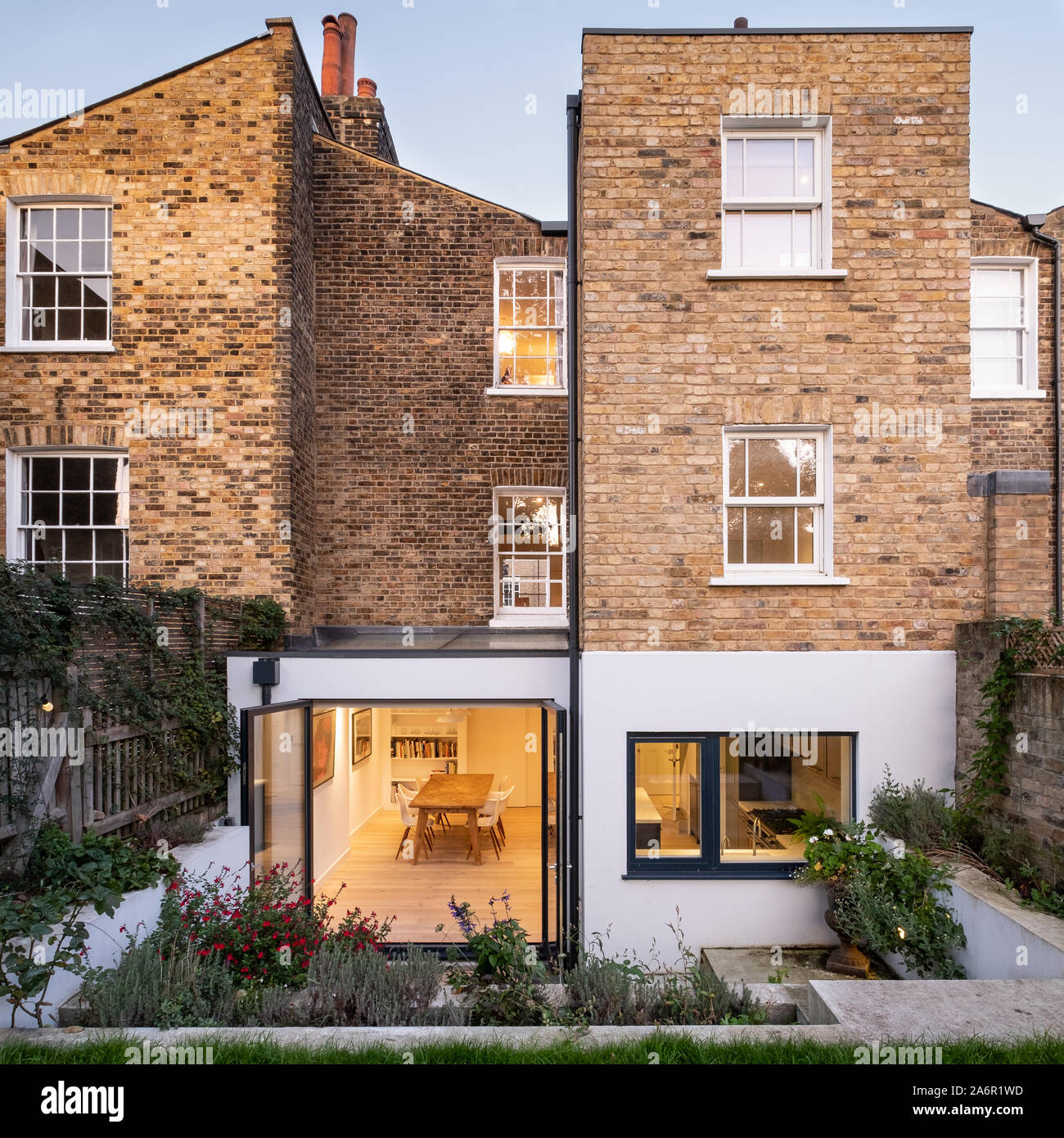 Sanierung und Erweiterung eines Hauses in Clapham durch Prewett Bizley Architekten Stockfoto