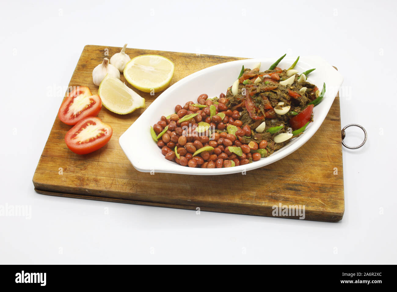 MANDALAY / Myanmar (Birma) - 28 Okt, 2019: burmesische Tea Leaf Salat, der auch "La Phat Thote" in Myanmar gefordert. Eines meiner Lieblingsessen. Stockfoto