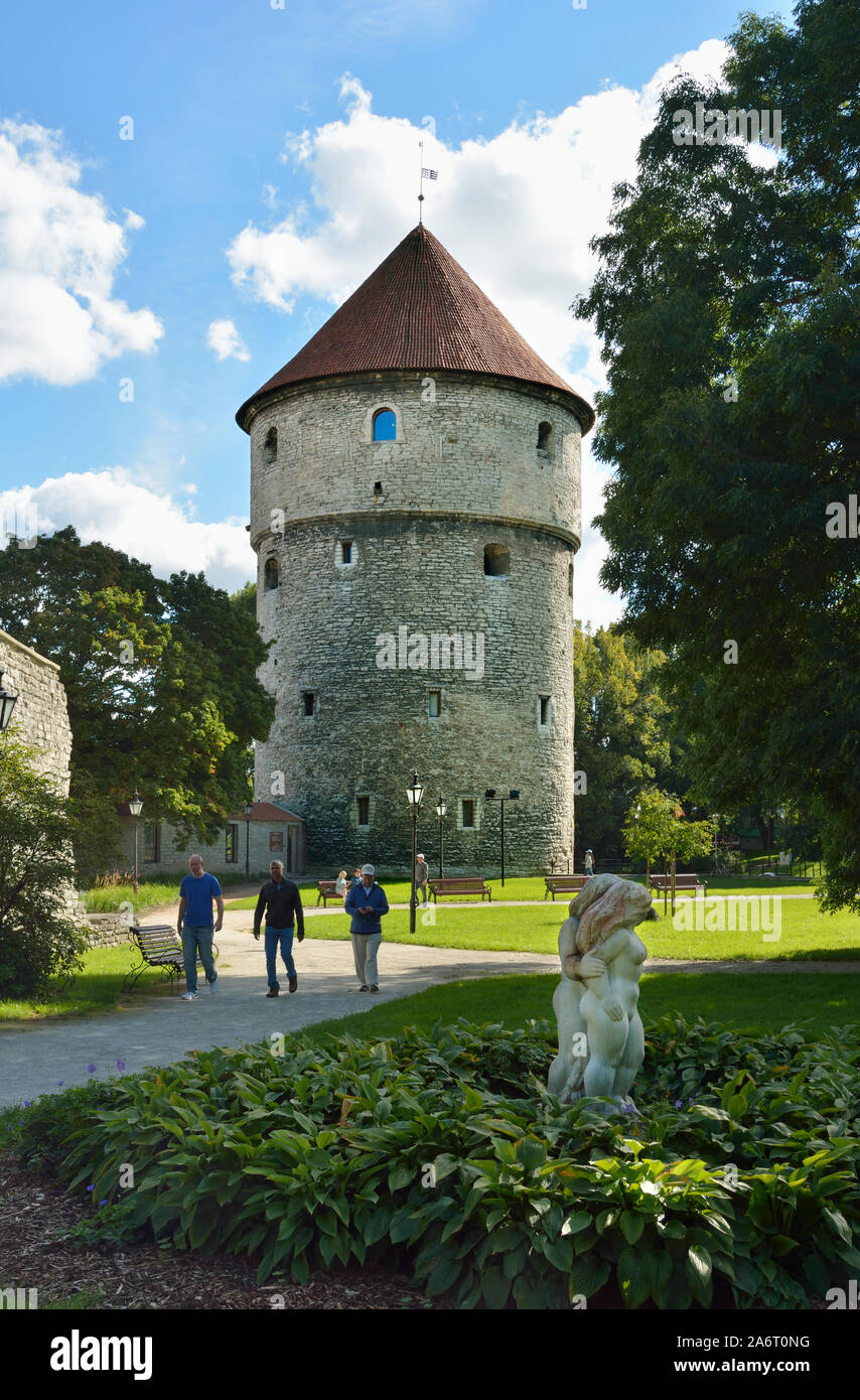 Kiek in de Kok, einem mächtigen mittelalterlichen Turm, die bis 1470 zurückgehen. Die Altstadt, die zum UNESCO-Weltkulturerbe gehört. Tallinn, Estland Stockfoto