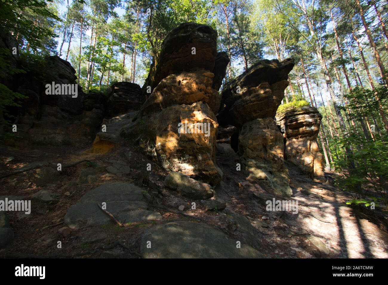 Einmaligen roten Felsen in Polen, Skałki Piekło pod Niekłaniem Polen Stockfoto