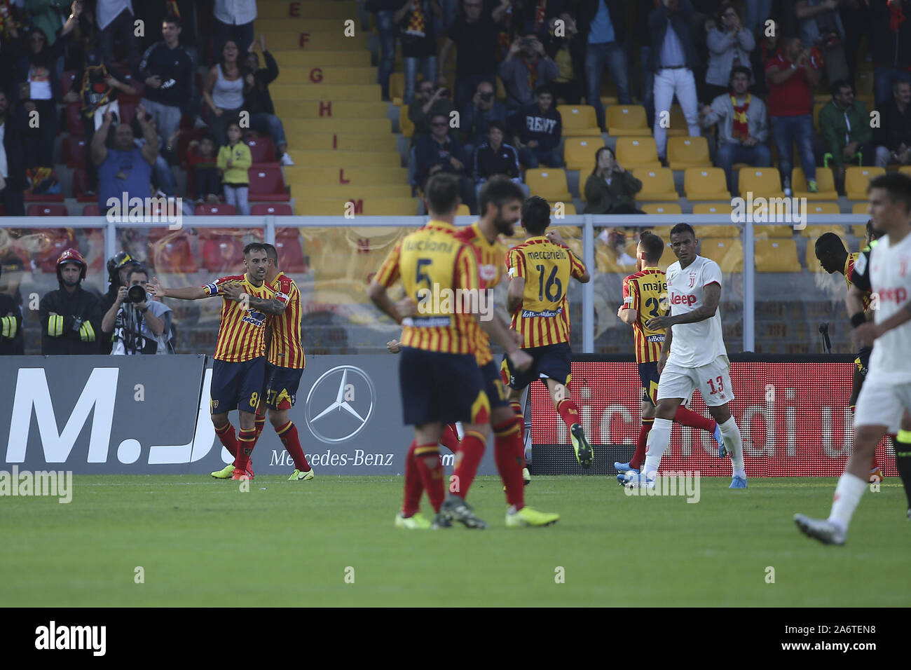 Lecce, Italien. 26 Okt, 2019. Fußball, Serie A TIM Meisterschaft 2019-20 LECCE - JUVENTUS 1-1 im Foto: MANCOSU ESULTA Credit: Unabhängige Fotoagentur/Alamy leben Nachrichten Stockfoto