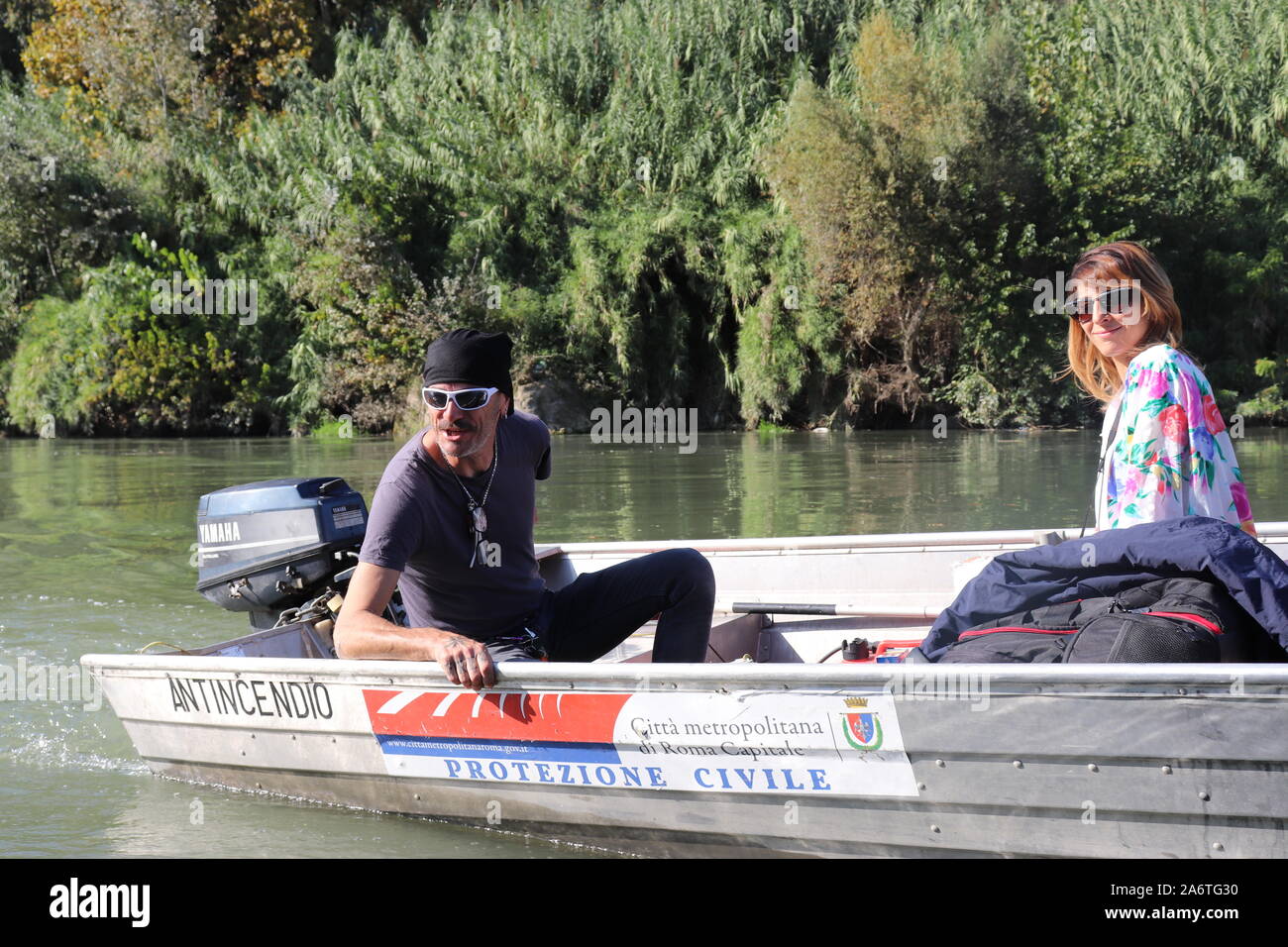 Fiume Tevere - Risalita in gommone - Roma Stockfoto