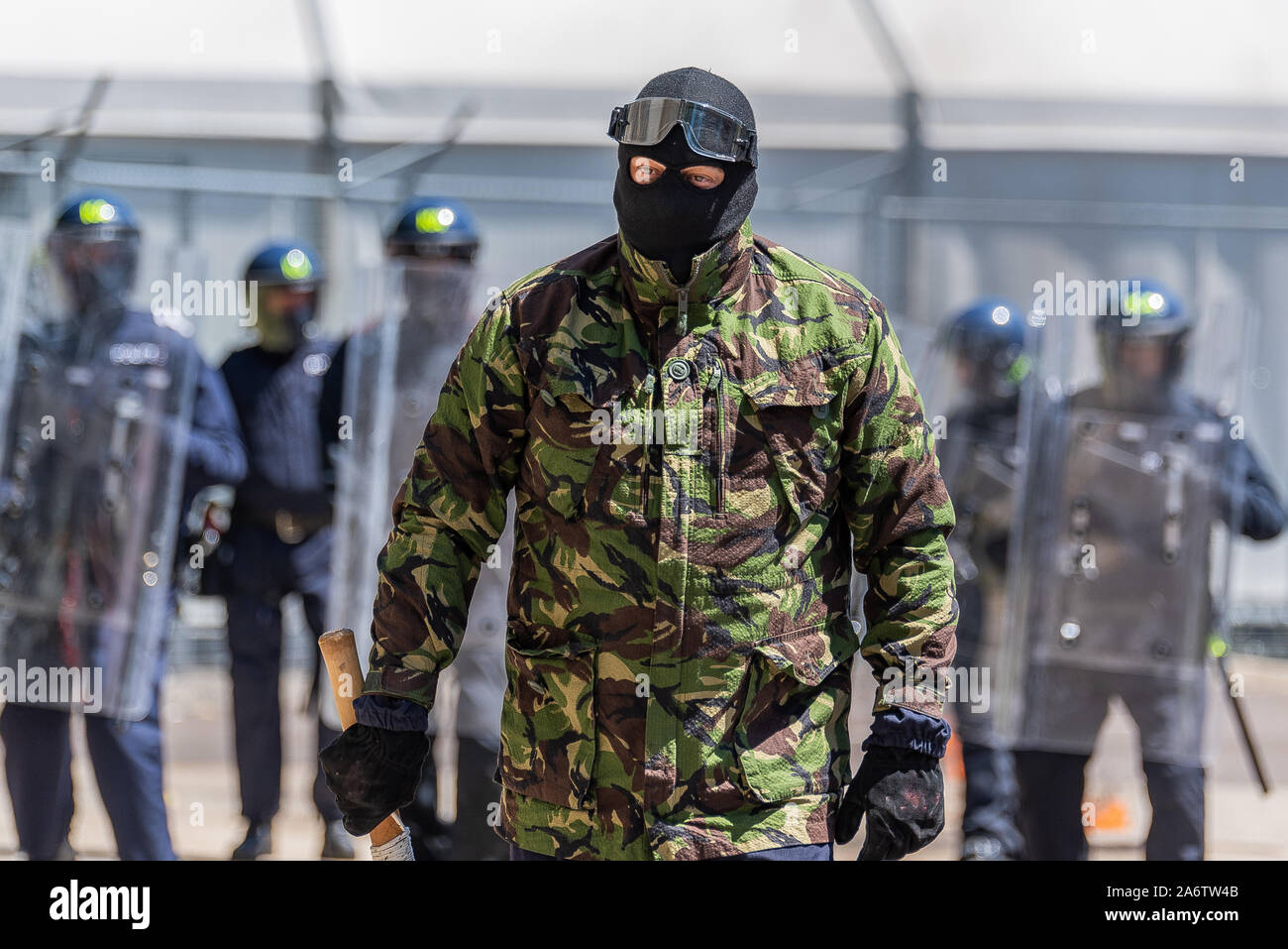 Britische Polizei Ausschreitungen während der Aktion in London. Stockfoto