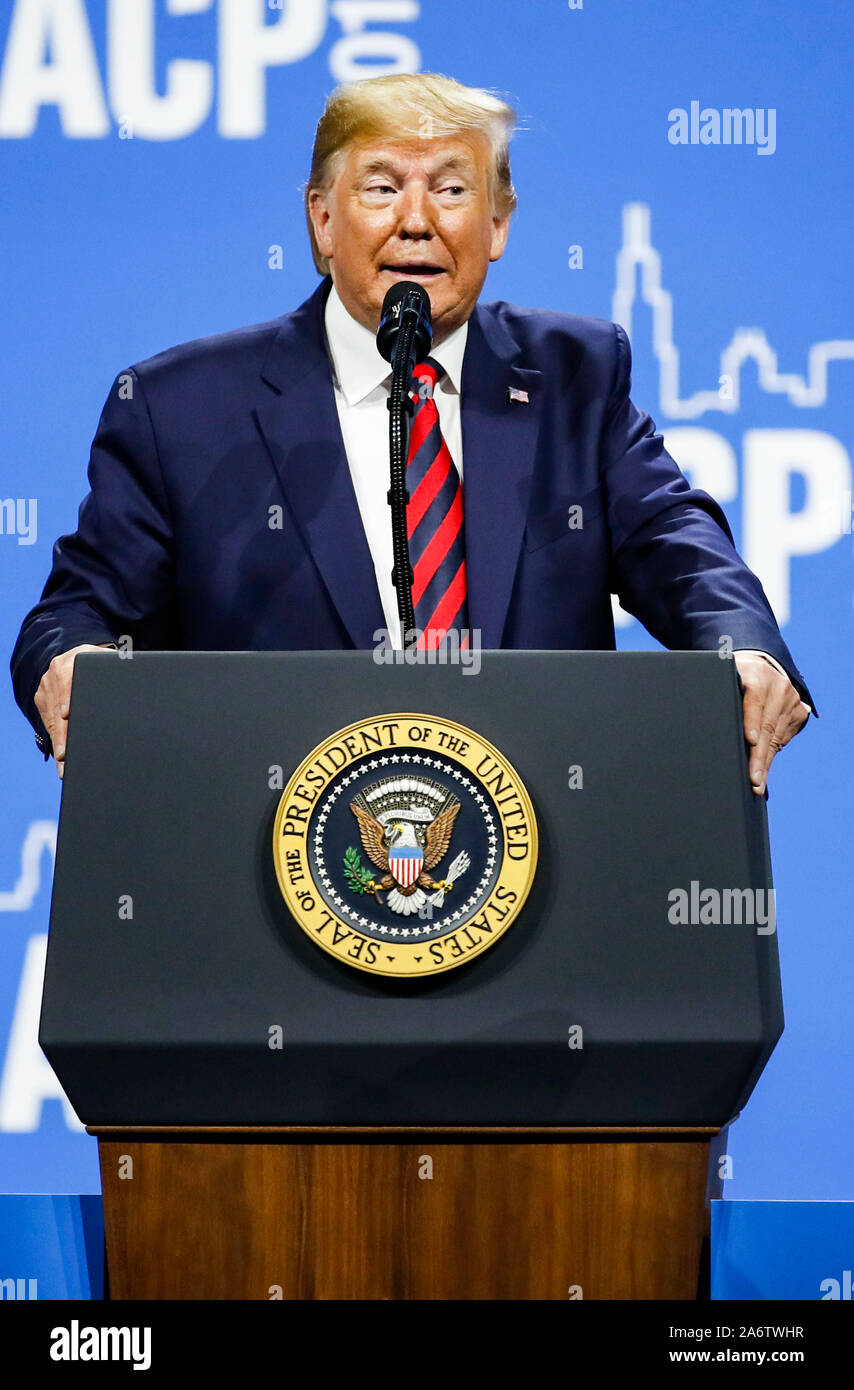 Chicago, USA. 28 Okt, 2019. Us-Präsident Donald Trump spricht an der Internationalen Vereinigung der Polizeichefs der Konferenz am McCormick Place Convention Center in Chicago, USA, am Okt. 28, 2019. Quelle: Joel Lerner/Xinhua/Alamy leben Nachrichten Stockfoto