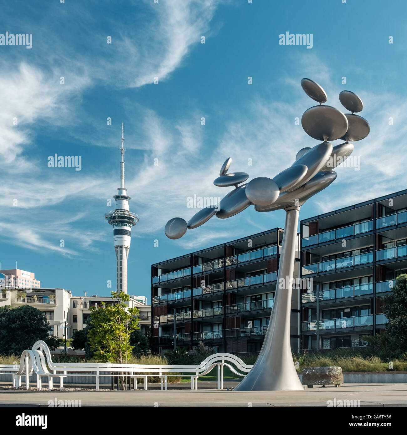 Kunst im öffentlichen Raum Skulptur "zytoplasma" auf der Uferpromenade am Waitemata Plaza in Auckland Stockfoto