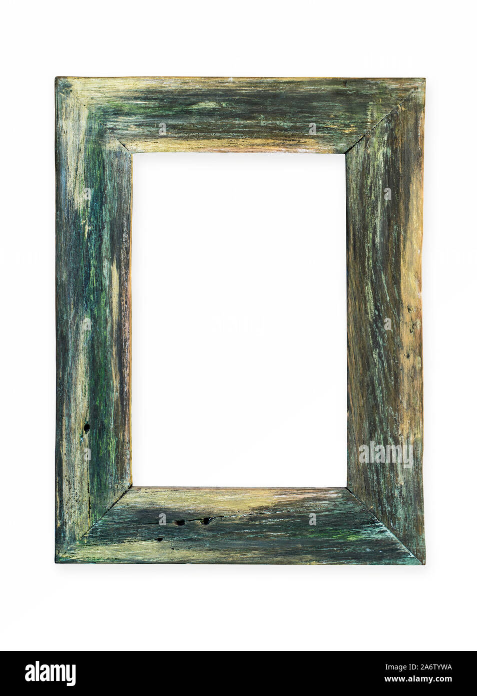 Rustikale grün handgefertigte Holzrahmen. Auf weiß isoliert. Beschneidungspfad enthalten. Stockfoto