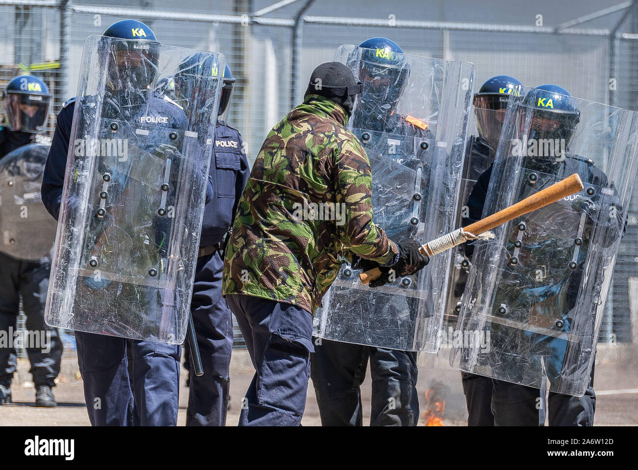 Britische Polizei Ausschreitungen während der Aktion in London. Stockfoto