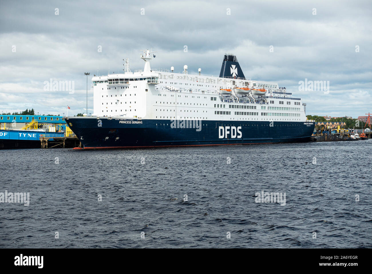 Die DFDS Seaways Car and Passenger Ferry Princess Seaways dockte am internationalen Passagierterminal Port of Tyne North Shields Tyne & Wear UK an Stockfoto