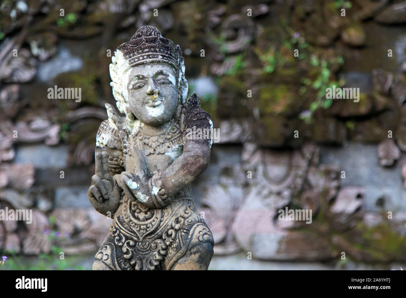 Indonesien, Bali, Nordküste, Sangsit, Schnitzereien im Pura Beji Tempel, Dewi Sri Göttin gewidmet, auf der Suche nach den Reisfeldern Stockfoto