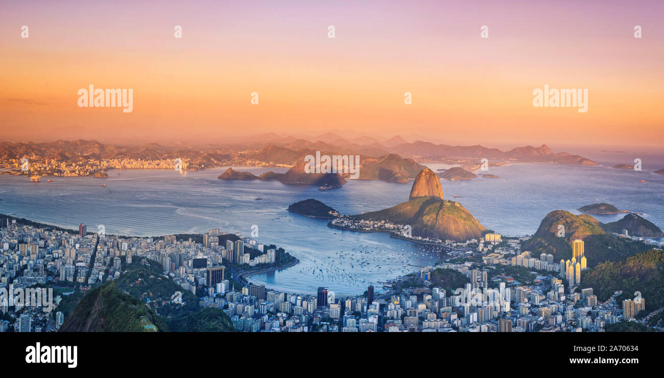 Brasilien, Rio De Janeiro, Ansicht der Zuckerhut und Rio de Janeiro Stadt Stockfoto
