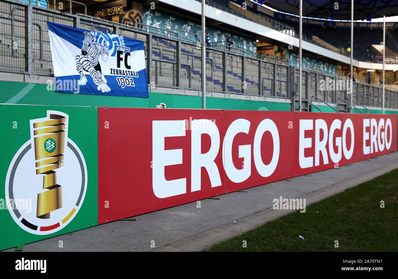 Duisburg, Deutschland. 29 Okt, 2019. firo: 29.10.2019 Fußball, 3. Liga, Saison 2019/2020 DFB-Pokal, MSV Duisburg - TSG 1899 Hoffenheim DFB-Logo, der ERGO und der Msv. | Verwendung der weltweiten Kredit: dpa/Alamy leben Nachrichten Stockfoto