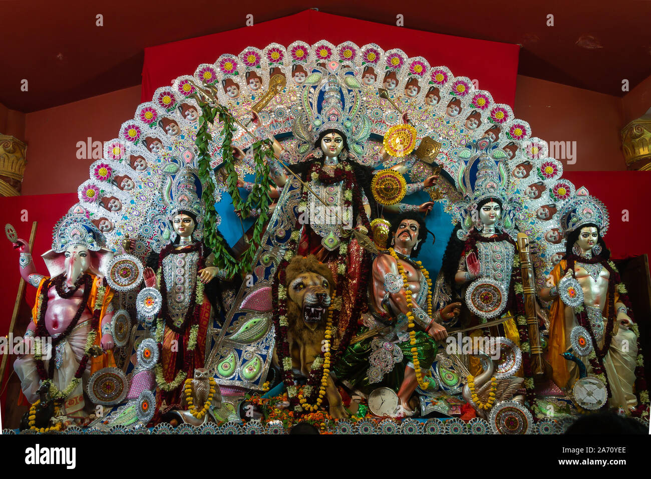 Matri Mandir Samity, B-2 Block, Safdurjung Enklave, New Delhi, Indien, DT-05 Oct 2019. Eine Ansicht von Durga Puja Pandal Idiol In Stockfoto