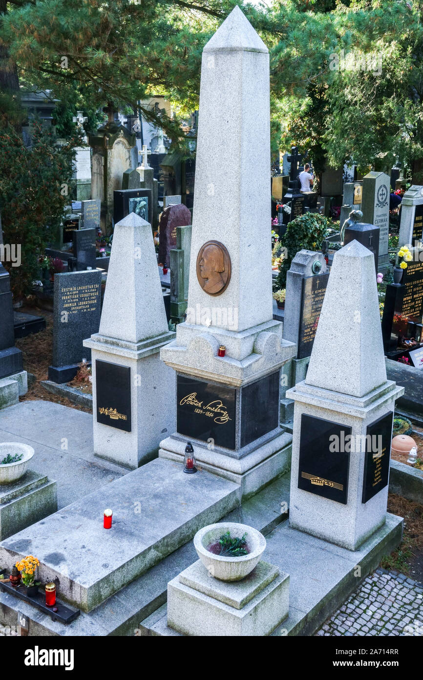 Grab von Bedrich Smetana Vysehrad Prager Friedhof Grabstein Stockfoto