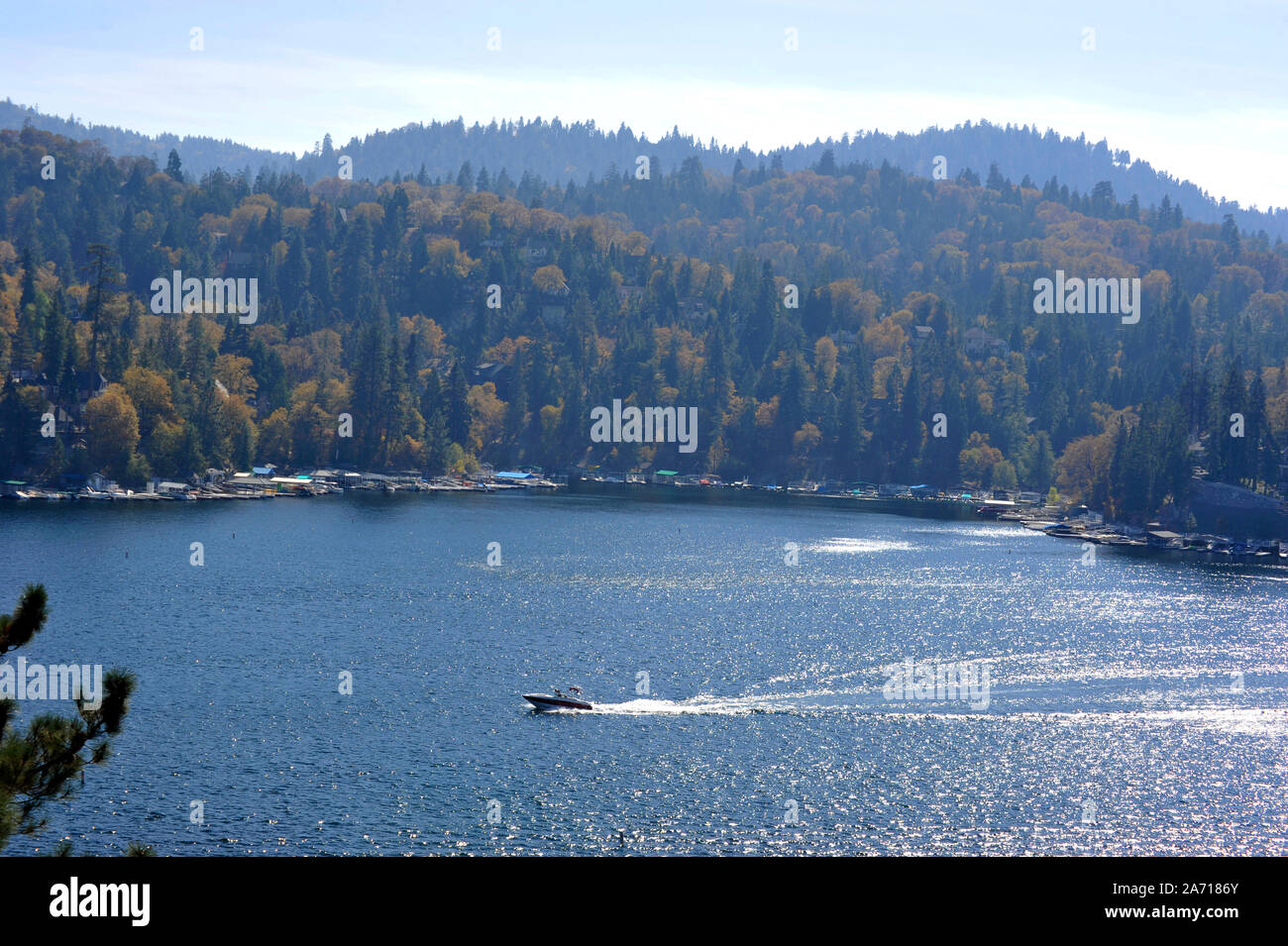 Lake Arrowhead im Herbst Stockfoto