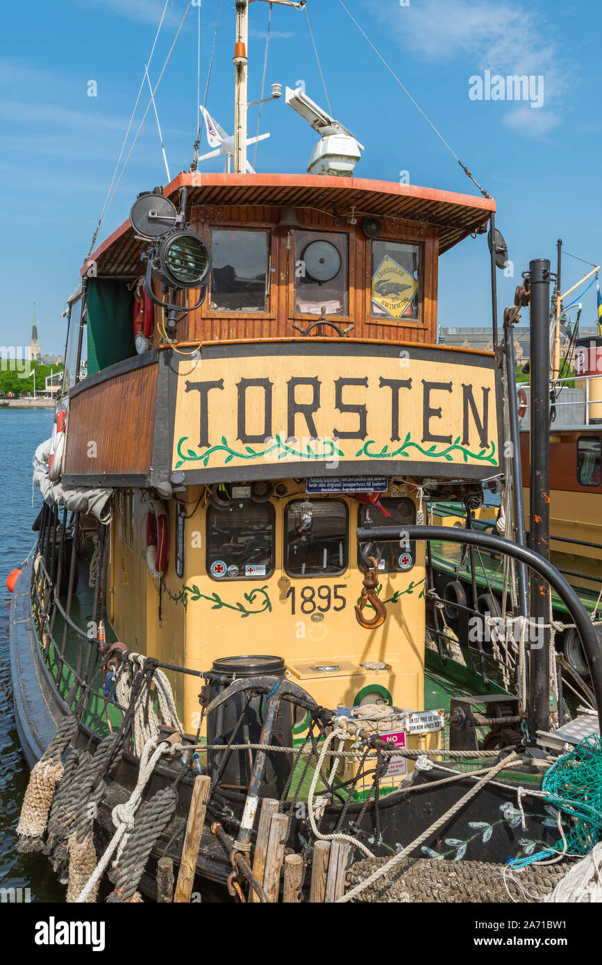 Stockholmer Hafen, Blick auf die vintage Boot am Ostufer der Insel Skeppsholmen Stockholm Hafen der Stadt, Schweden. Stockfoto