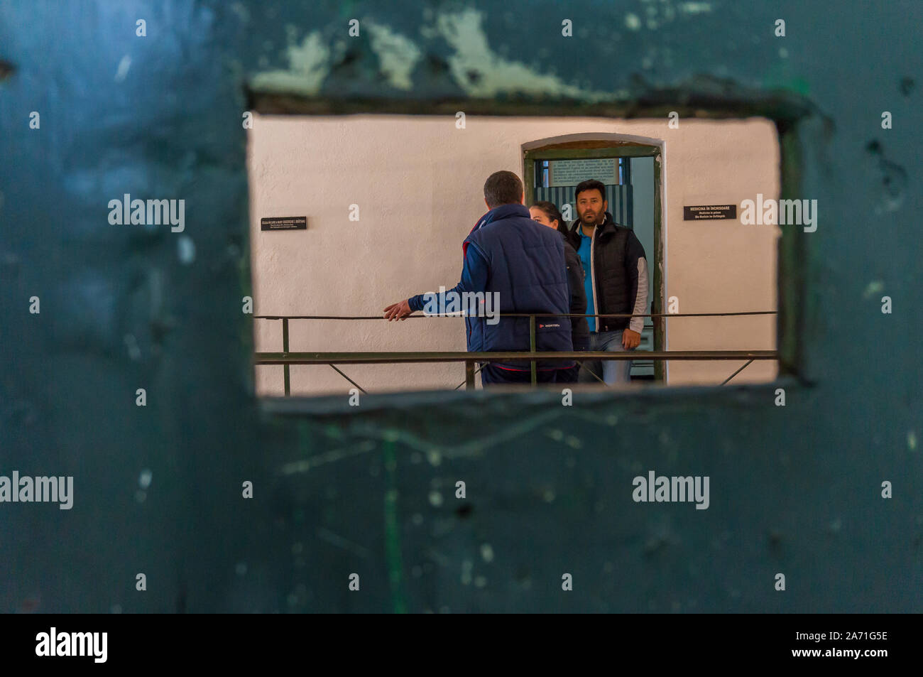 Museum der Gedenkstätte für die Opfer des Kommunismus und des Widerstands in Sighet. Gefängniszelle. Gefängnis Interieur. Gefängniszellen. Alte Gefängnis bars Zelle Stockfoto