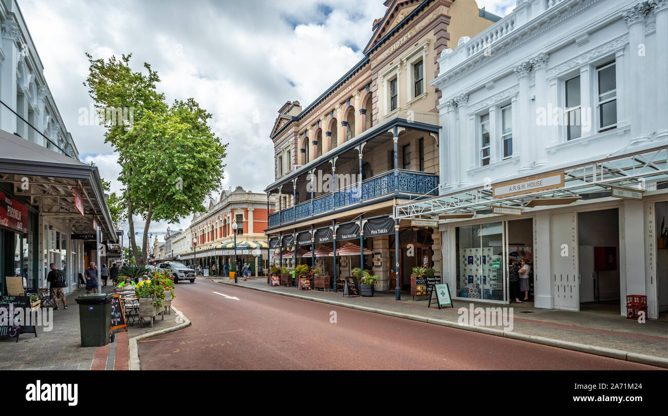 Georgianischen und viktorianischen Stil Architektur Gebäude an der High Street, Freemantle, Australien am 23. Oktober 2019 Stockfoto