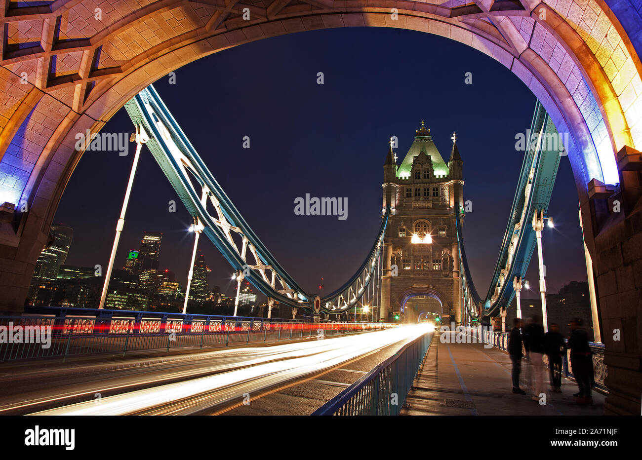 Tower Bridge bei Nacht Stockfoto