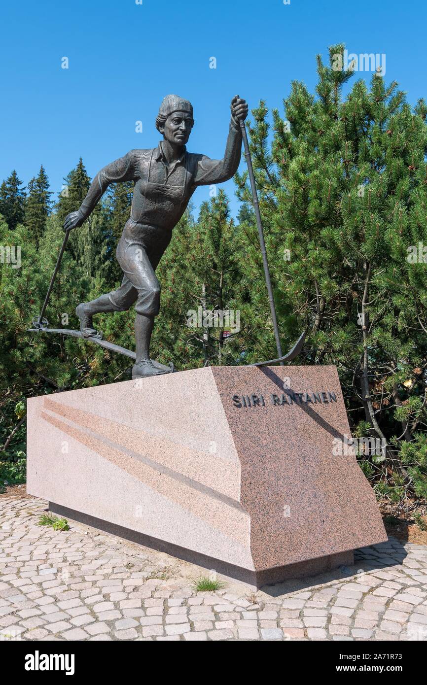 Denkmal für Siiri Johanna Rantanen, Finnischer Langläufer Olympiasieger, Salpausselka Ski Jump, Lahti, Finnland Stockfoto