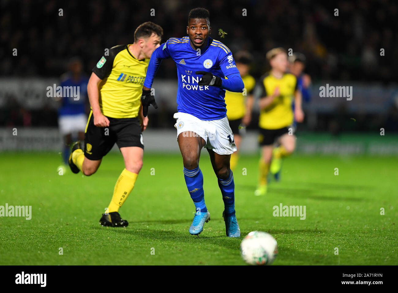 BURTON-on-Trent, England. 29. Oktober Kelechi Iheanacho (14) von Leicester City während der carabao Cup vierte Runde Übereinstimmung zwischen Burton Albion und Leicester City an der Pirelli Stadium, Burton upon Trent am Dienstag, den 29. Oktober 2019. (Credit: Jon Hobley | MI Nachrichten) das Fotografieren dürfen nur für Zeitung und/oder Zeitschrift redaktionelle Zwecke verwendet werden, eine Lizenz für die gewerbliche Nutzung Kreditkarte erforderlich: MI Nachrichten & Sport/Alamy leben Nachrichten Stockfoto