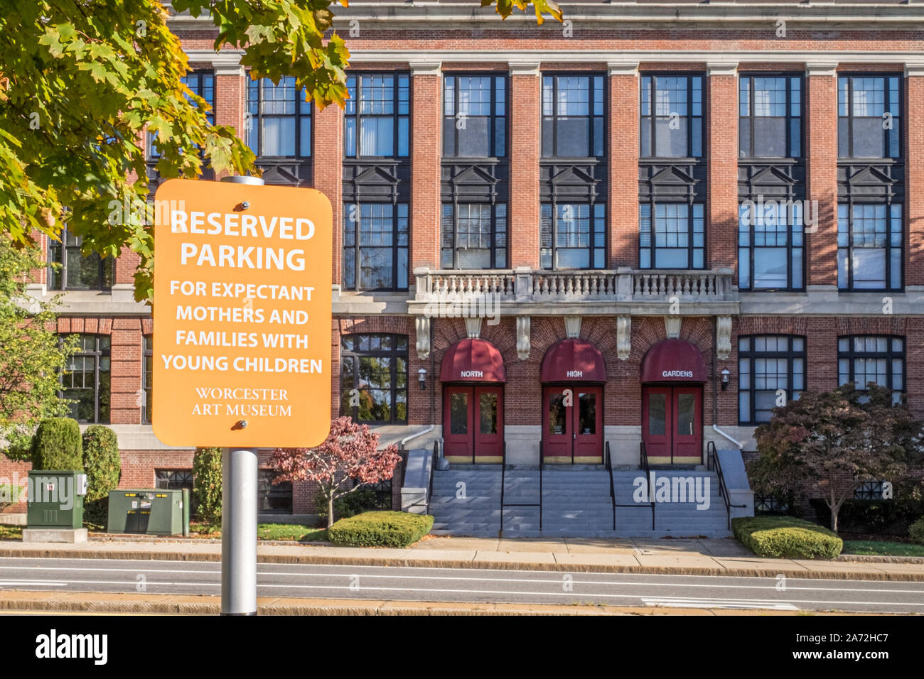 Parkplatz Schild am Worcester Art Museum in Worcester, MA Stockfoto