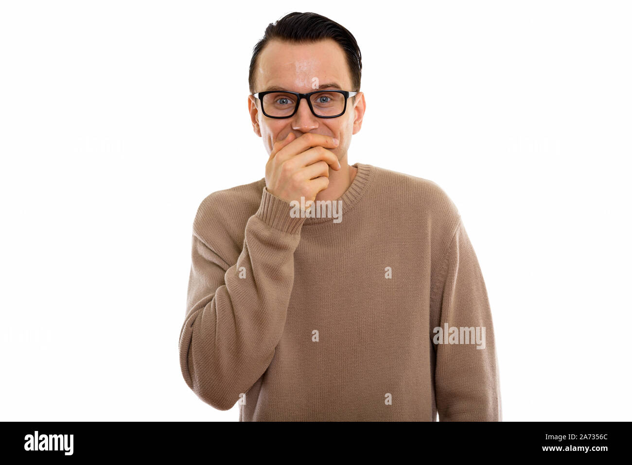 Porträt der jungen gutaussehenden Mann Brille tragen Stockfoto