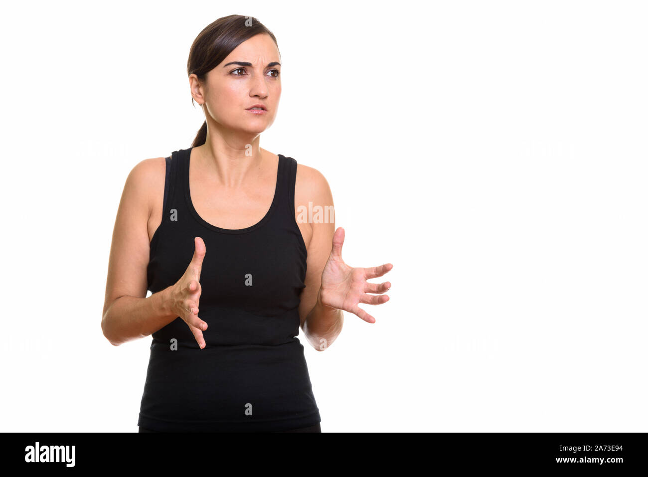 Studio schoss der schönen Frau wütend Stockfoto