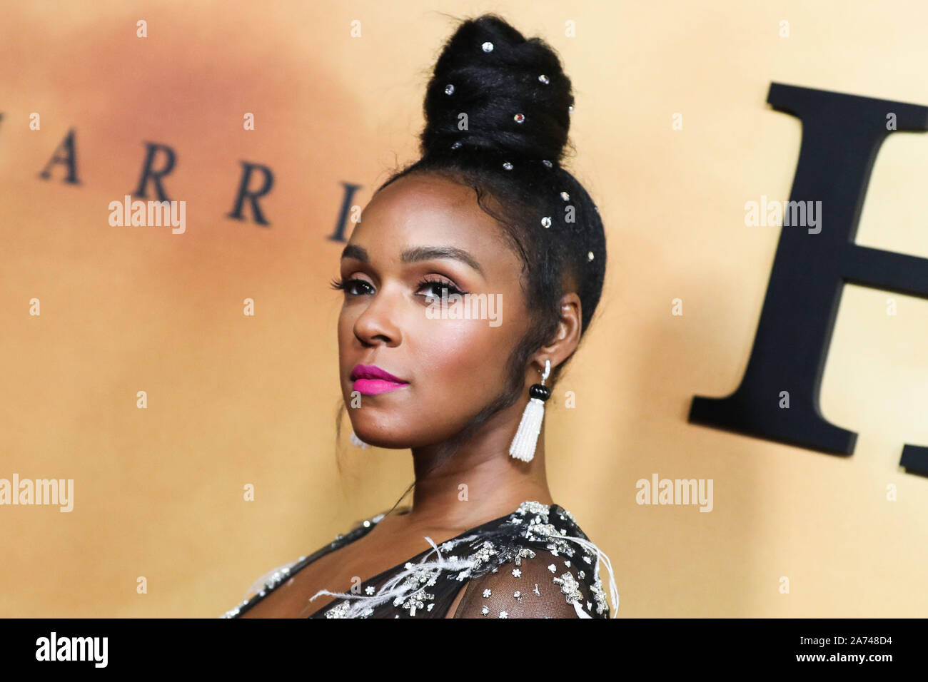 LOS ANGELES, Kalifornien, USA - 29. Oktober: Schauspielerin/Sängerin Janelle Monae trägt einen Honayda Kleid kommt an der Los Angeles Premiere von Focus Features'' Harriet' im Orpheum Theater am 29. Oktober 2019 in Los Angeles, Kalifornien, USA. (Foto von Xavier Collin/Image Press Agency) Stockfoto