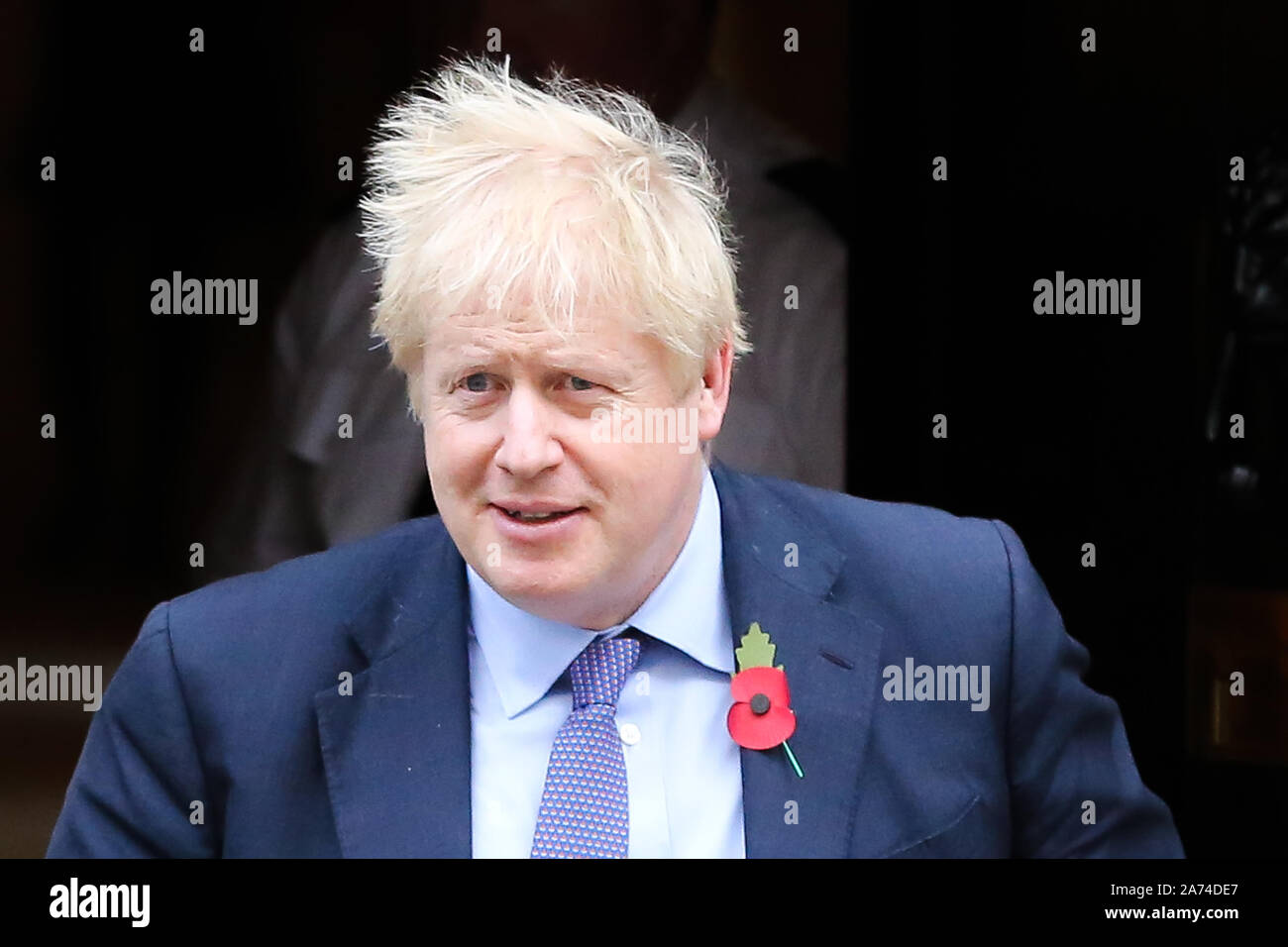 London, Großbritannien. 30 Okt, 2019. Downing Street, London, 30. Oktober 2019 - Der britische Premierminister Boris Johnson fährt von Nummer 10 Downing Street im Unterhaus zu Besuchen des Ministerpräsidenten Fragen (PMQs). Am Dienstag, den 29. Oktober 2019 Abgeordnete stimmten für einen britischen Parlamentswahlen am 12. Dezember 2019. Credit: Dinendra Haria/Alamy leben Nachrichten Stockfoto